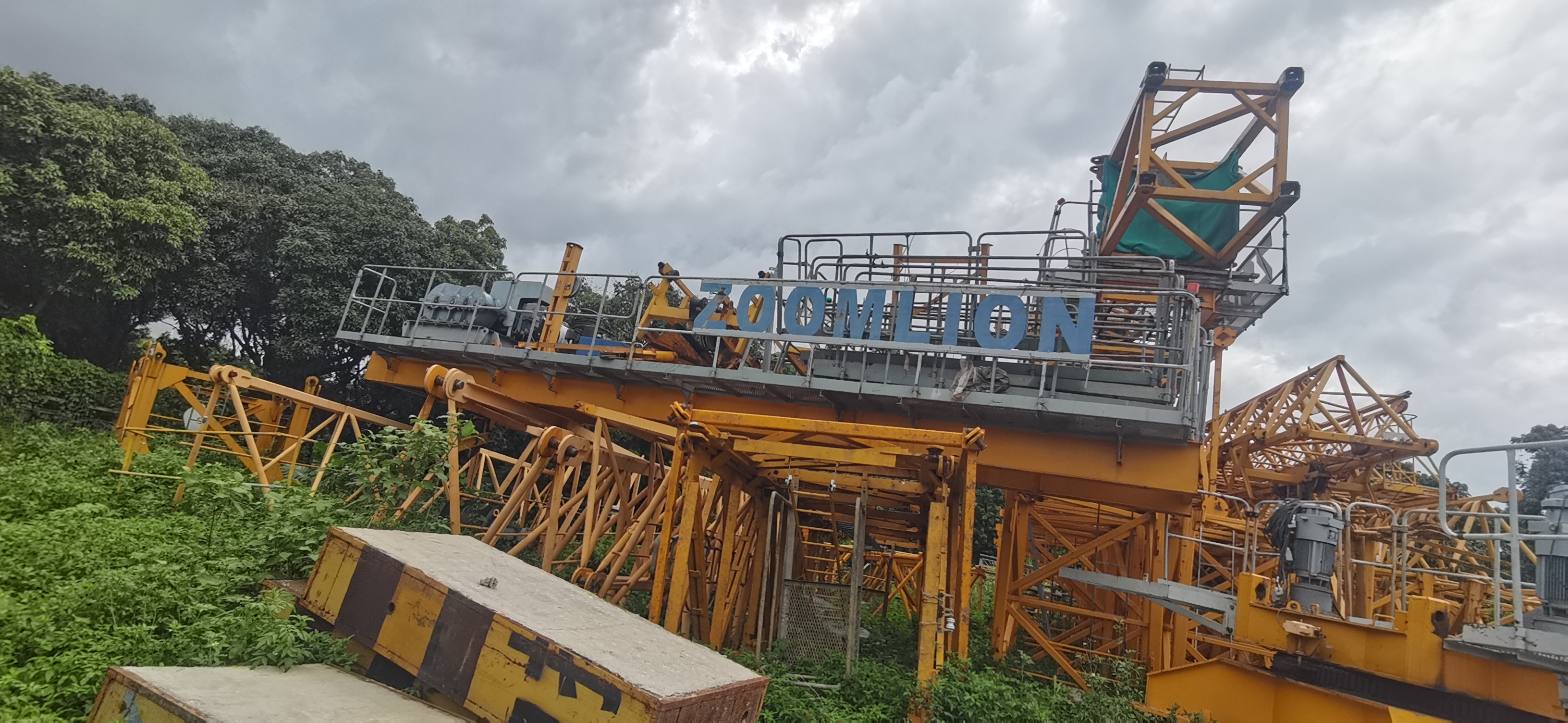 6513 (17)