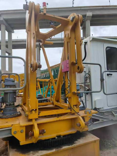 ZOOMLION Flat-Top Tower Crane WA6013-6A with Monoblock Mast Section