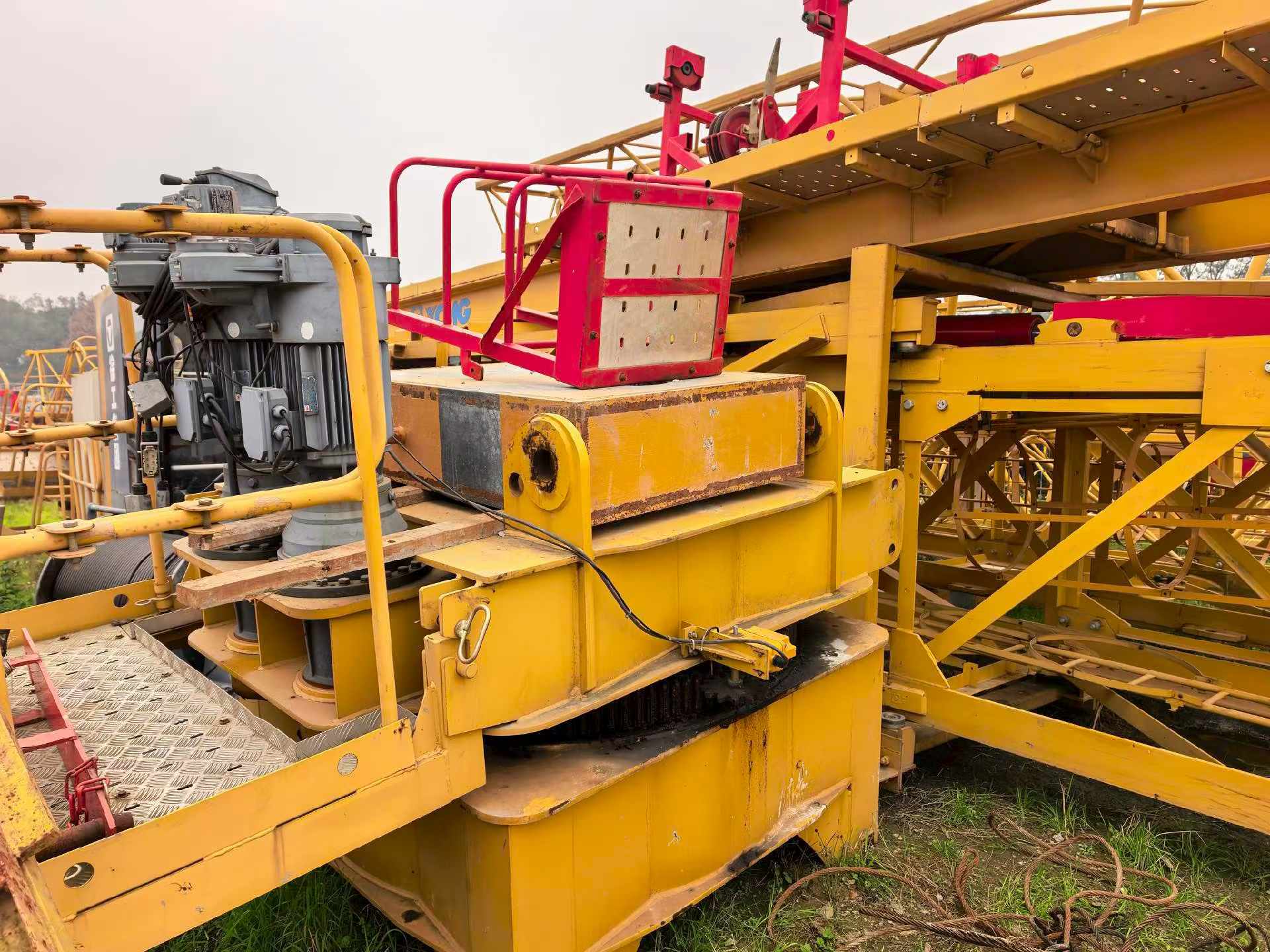 dd8a5df9d7a69d14425ce8702285f057