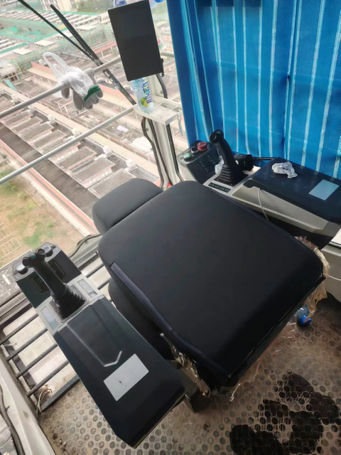 Good Condition Used Zoomlion 7025-12 Year of Machine 2022 with L68 Mast Section